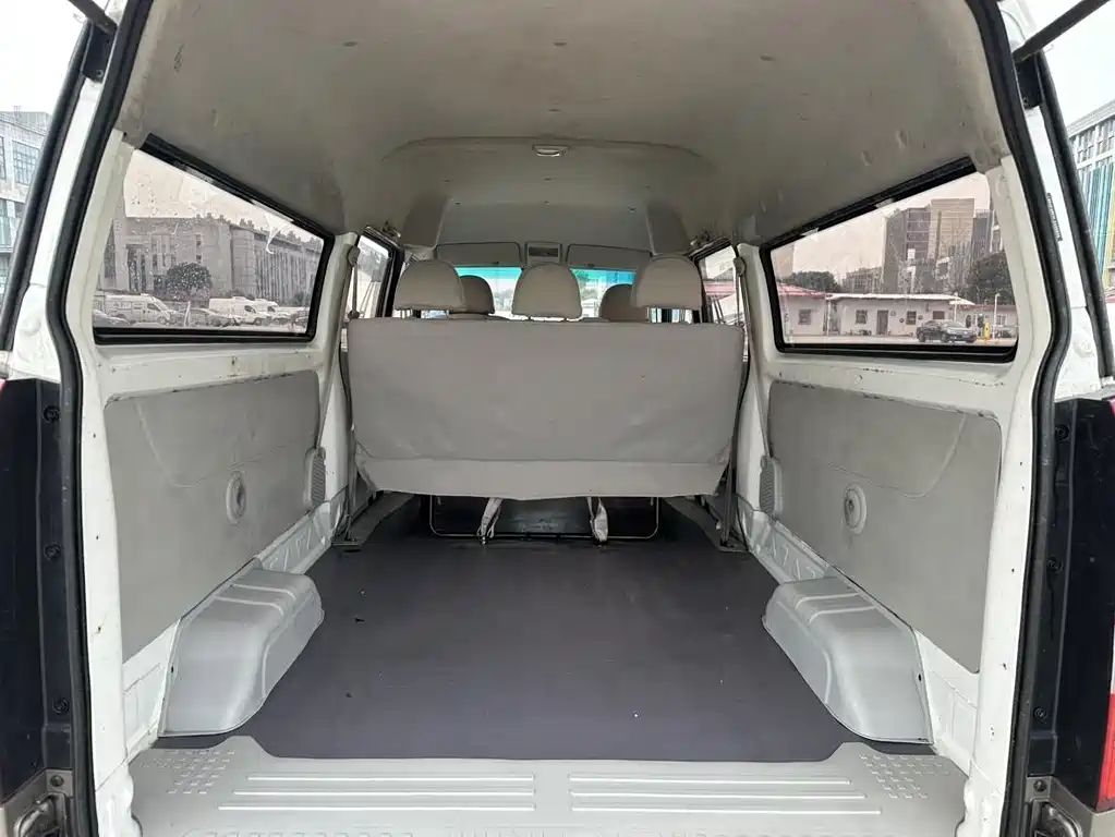 Jinbei Hiace X30L 2017 — фото 10