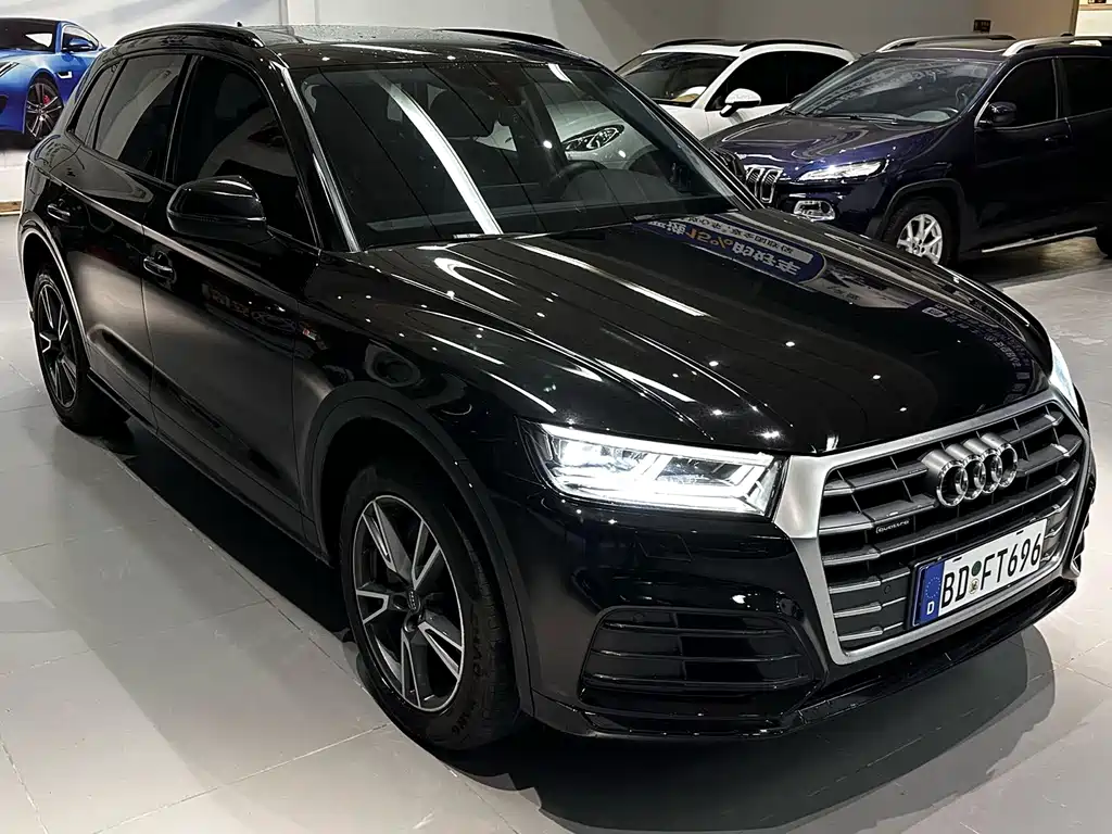 Audi Q5L 2021 — фото 3