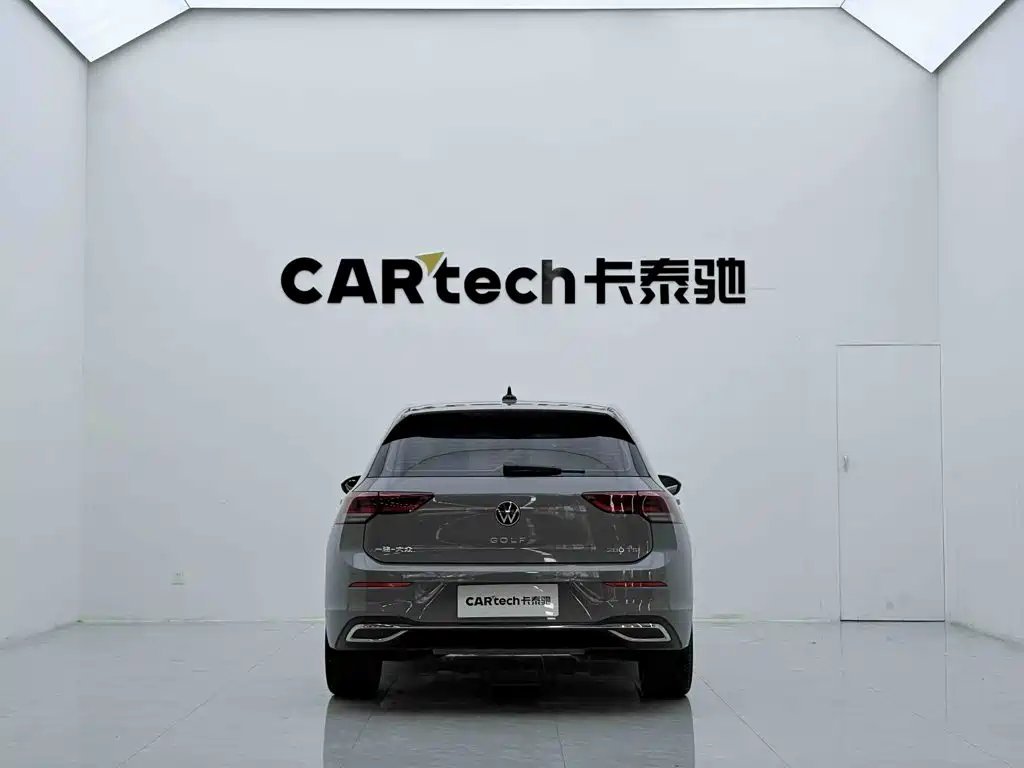 Volkswagen Golf 2021