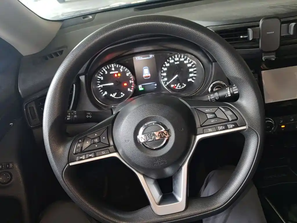 Nissan X-Trail 2017 — фото 11