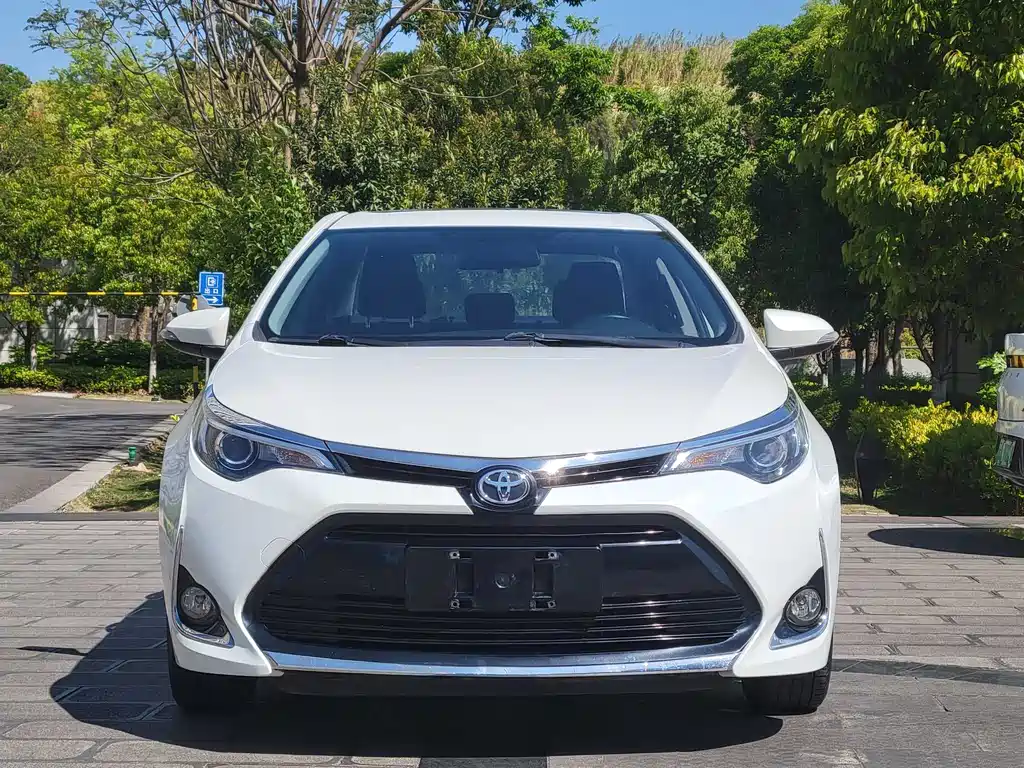 Toyota Levin 2018 — фото 2