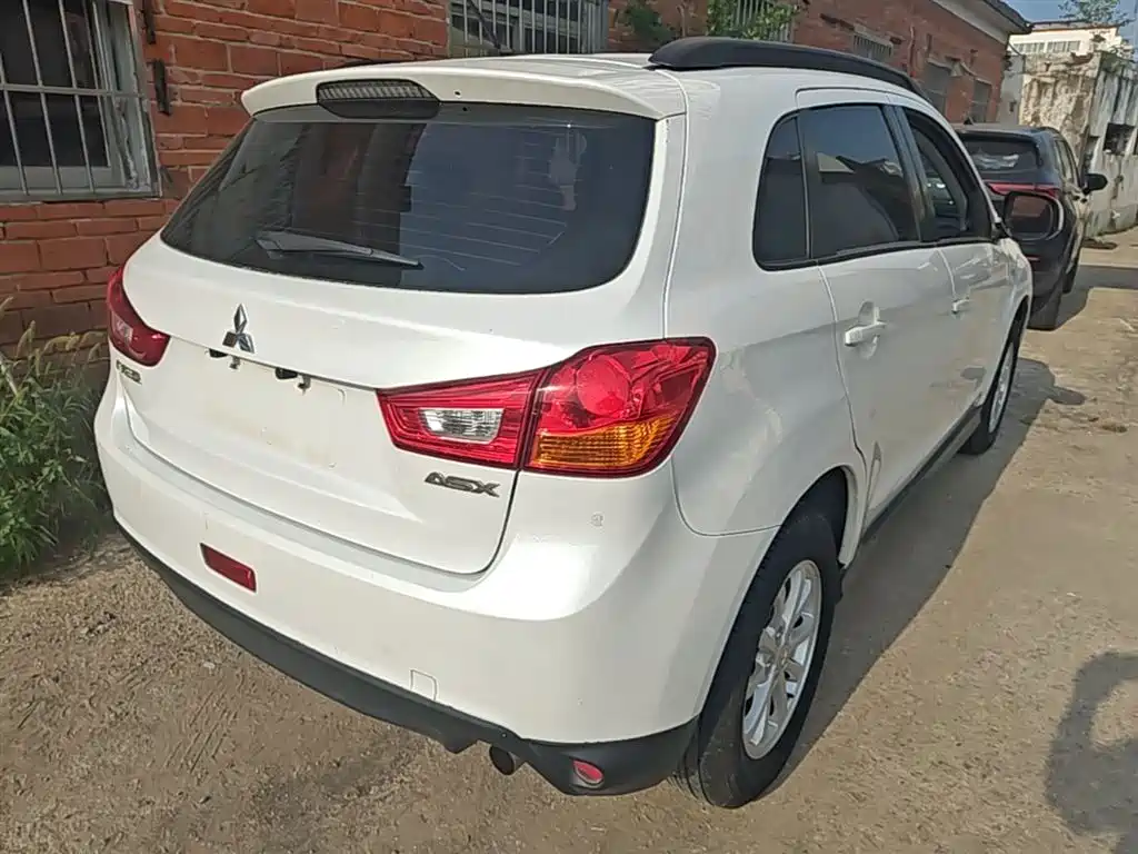 Mitsubishi ASX 2015 — фото 7