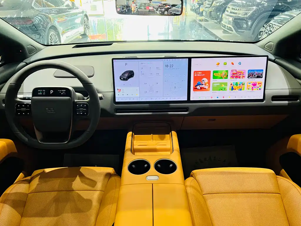 Li Auto i8 2025