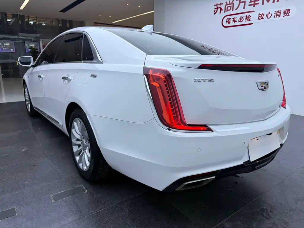 Cadillac XTS 2019 — фото 10