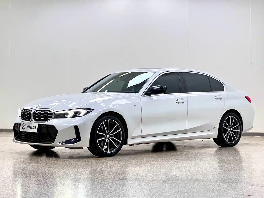 BMW 3 Series 2024 — фото 1