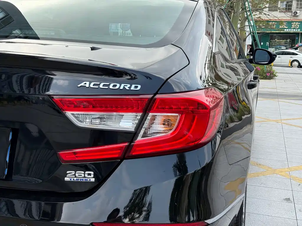 Honda Accord 2020 — фото 20