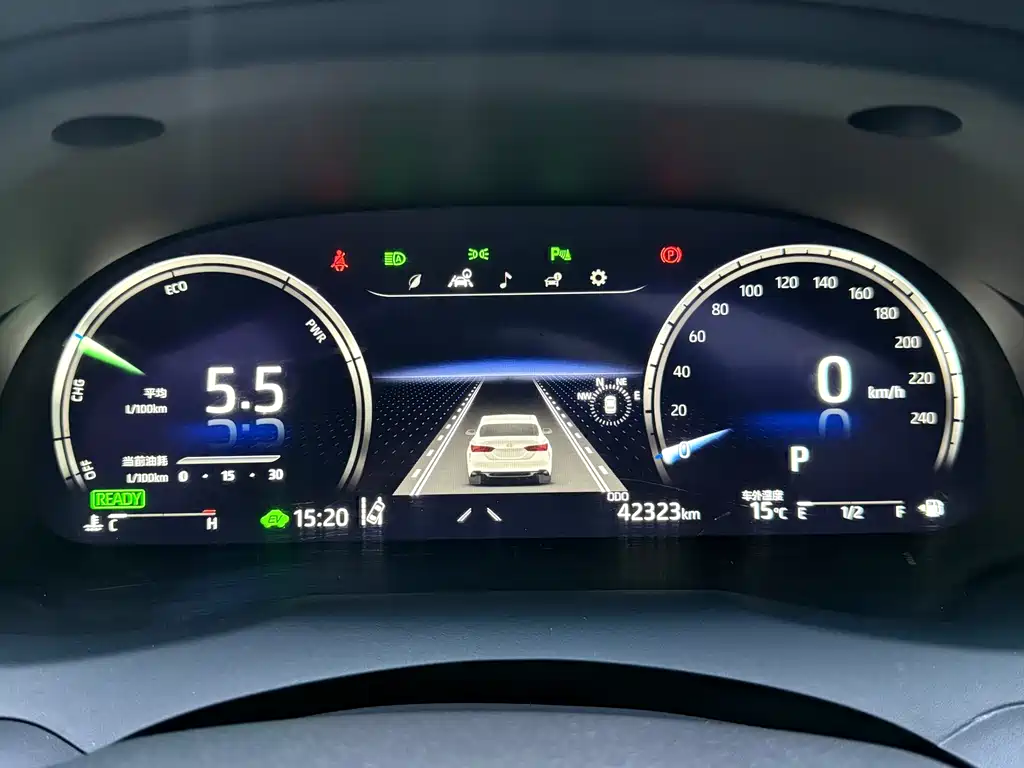 Toyota Camry 2023 — фото 12
