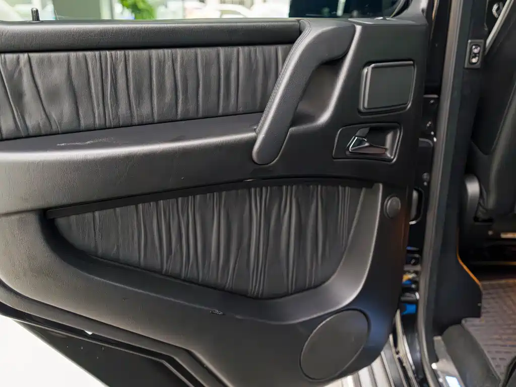 Mercedes-Benz G-Class AMG 2011 — фото 15