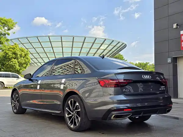 Audi A4L 2023