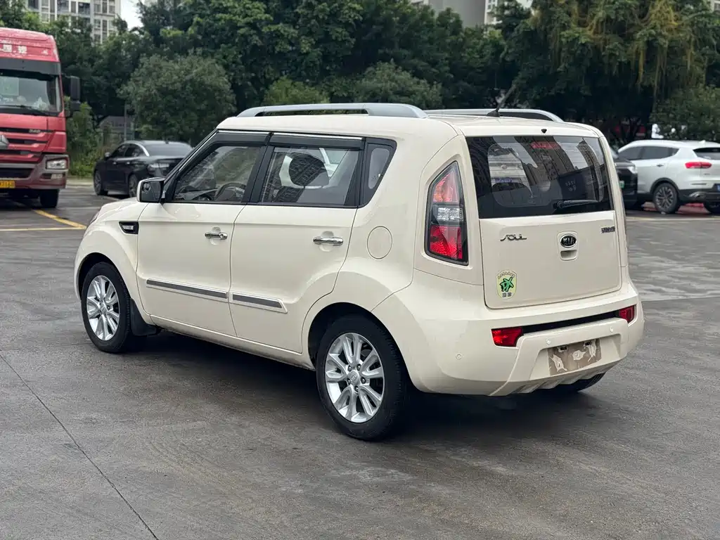 Kia Soul 2015 — фото 12