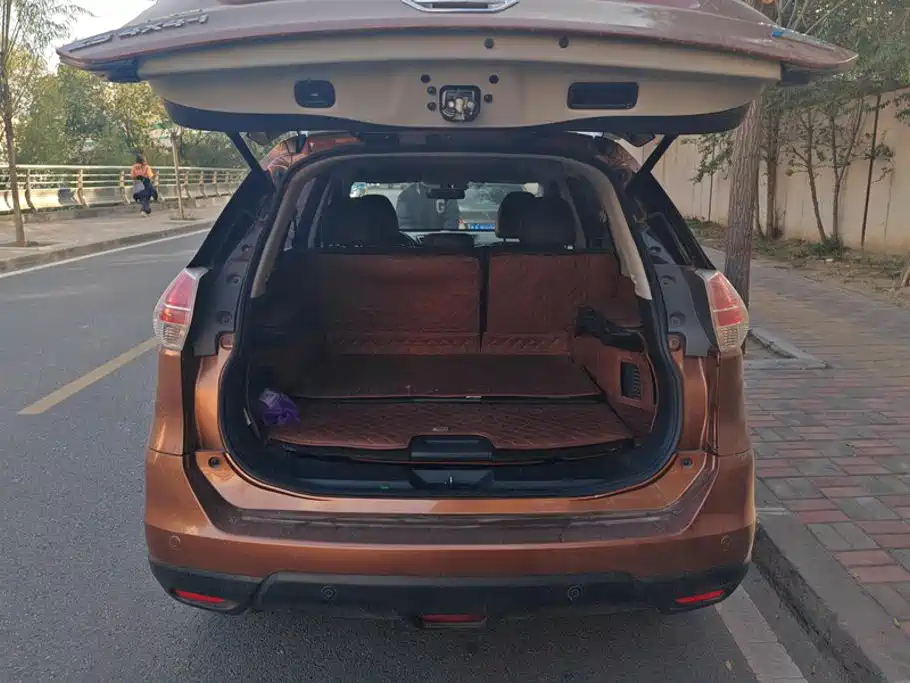 Nissan X-Trail 2015