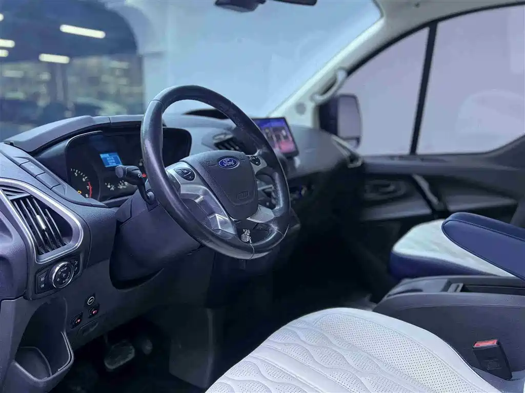 Ford Tourneo 2020 — фото 4