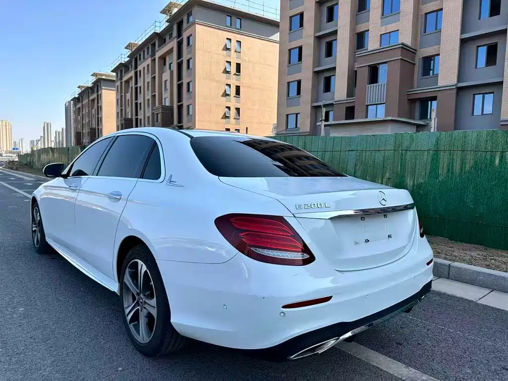Mercedes-Benz E-Class 2018 — фото 7