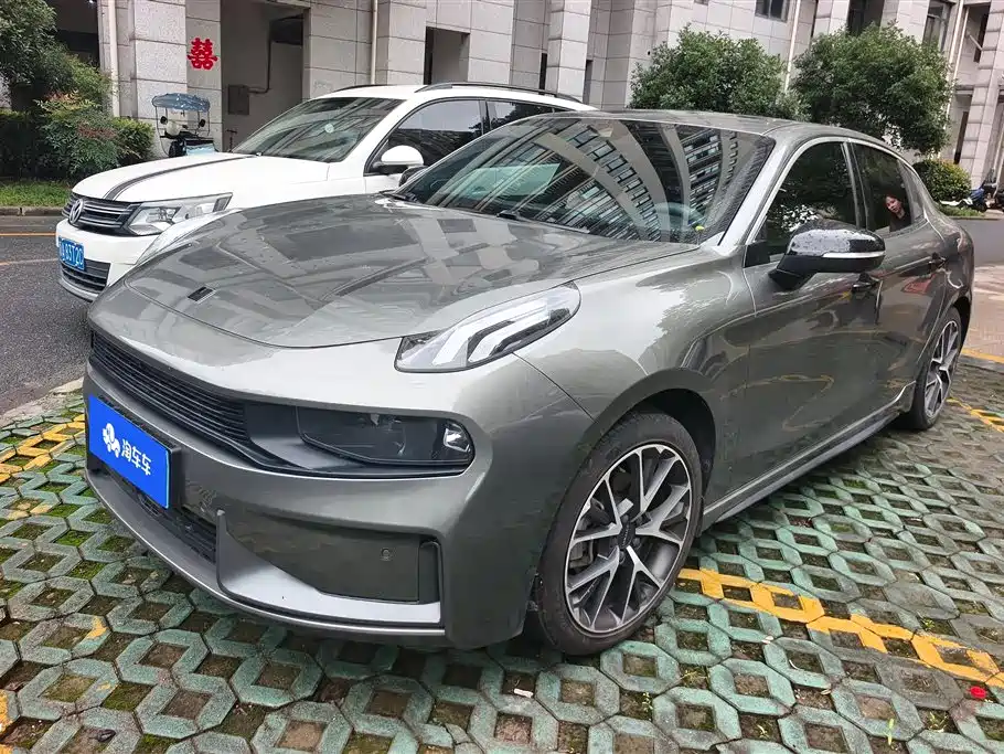 Lynk & Co 03 2021