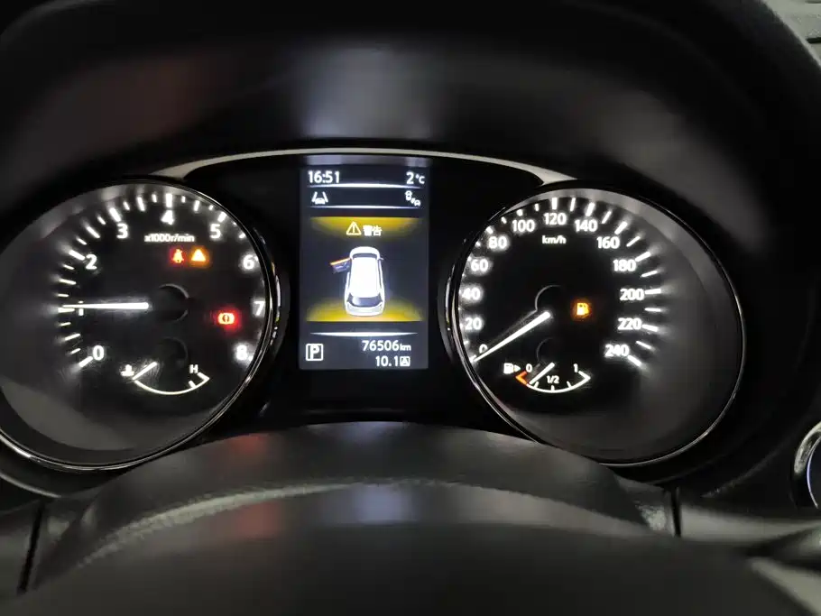 Nissan X-Trail 2015 — фото 14