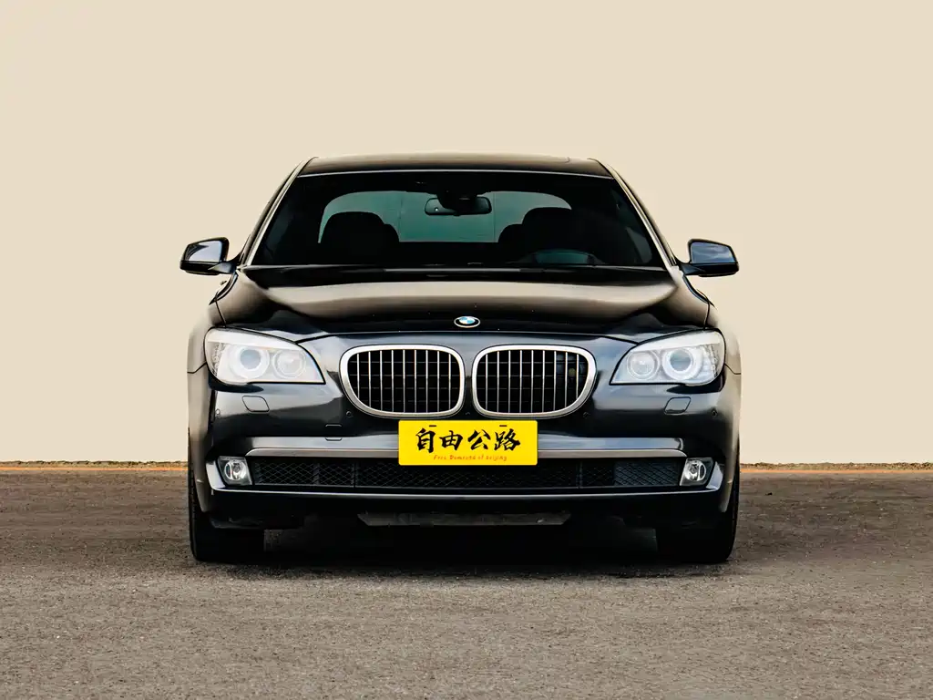 BMW 7 Series 2009 — фото 2