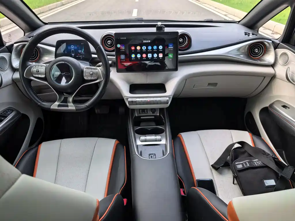 BYD Dolphin 2022 — фото 15