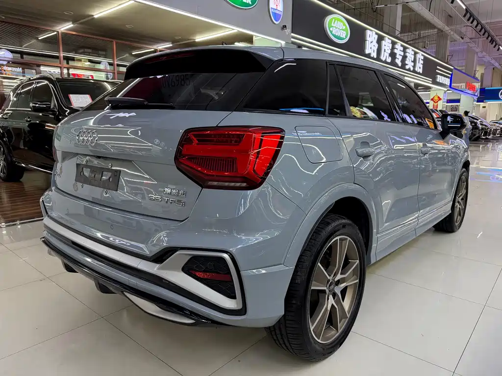 Audi Q2L 2022