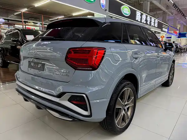 Audi Q2L 2022
