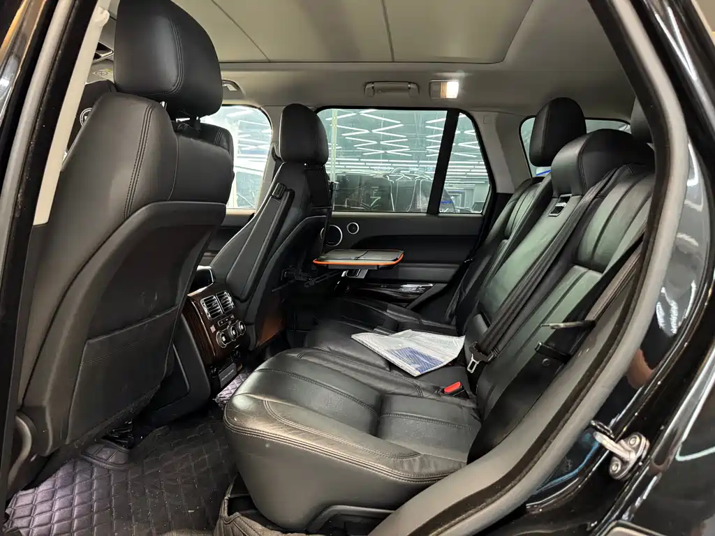 Land Rover Range Rover 2018 — фото 7