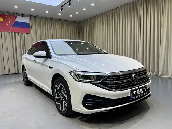 Volkswagen Sagitar 2022