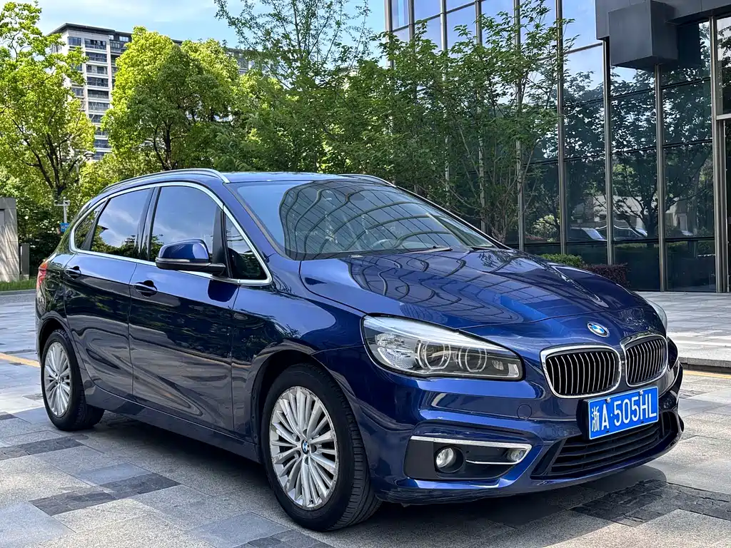 BMW 2 Series Active Tourer 2015 — фото 3