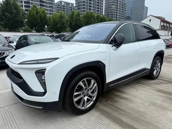 NIO ES6 2021