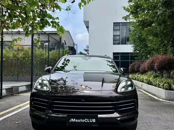 Porsche Cayenne 2020