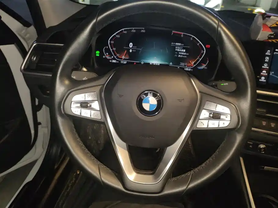 BMW 3 Series 2021 — фото 15