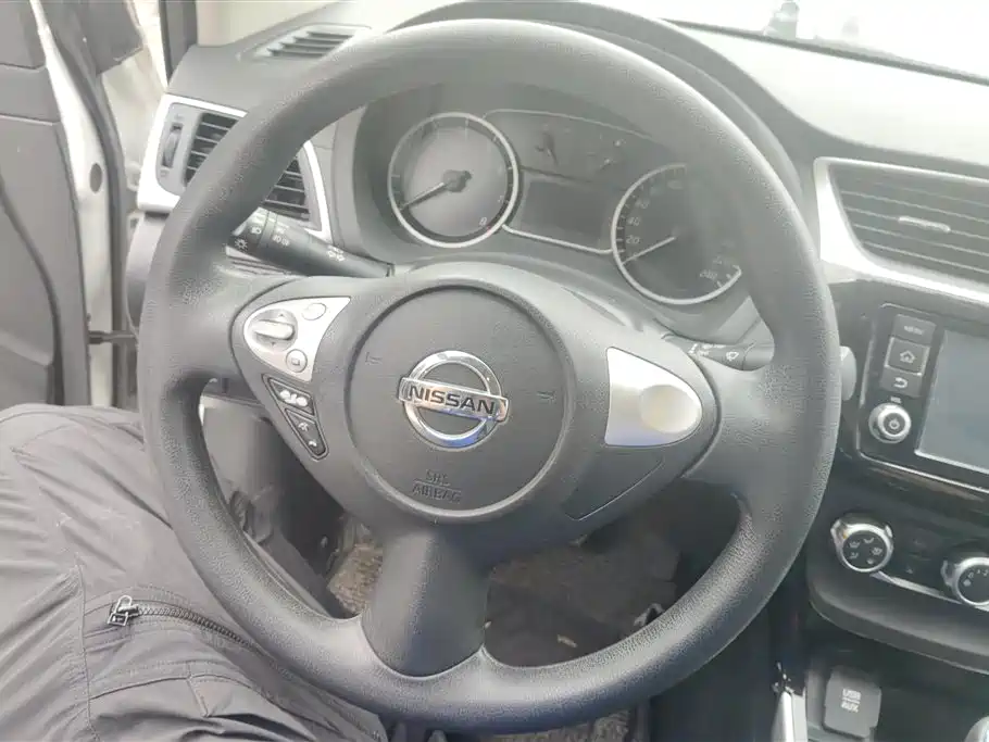 Nissan Sylphy 2018 — фото 15