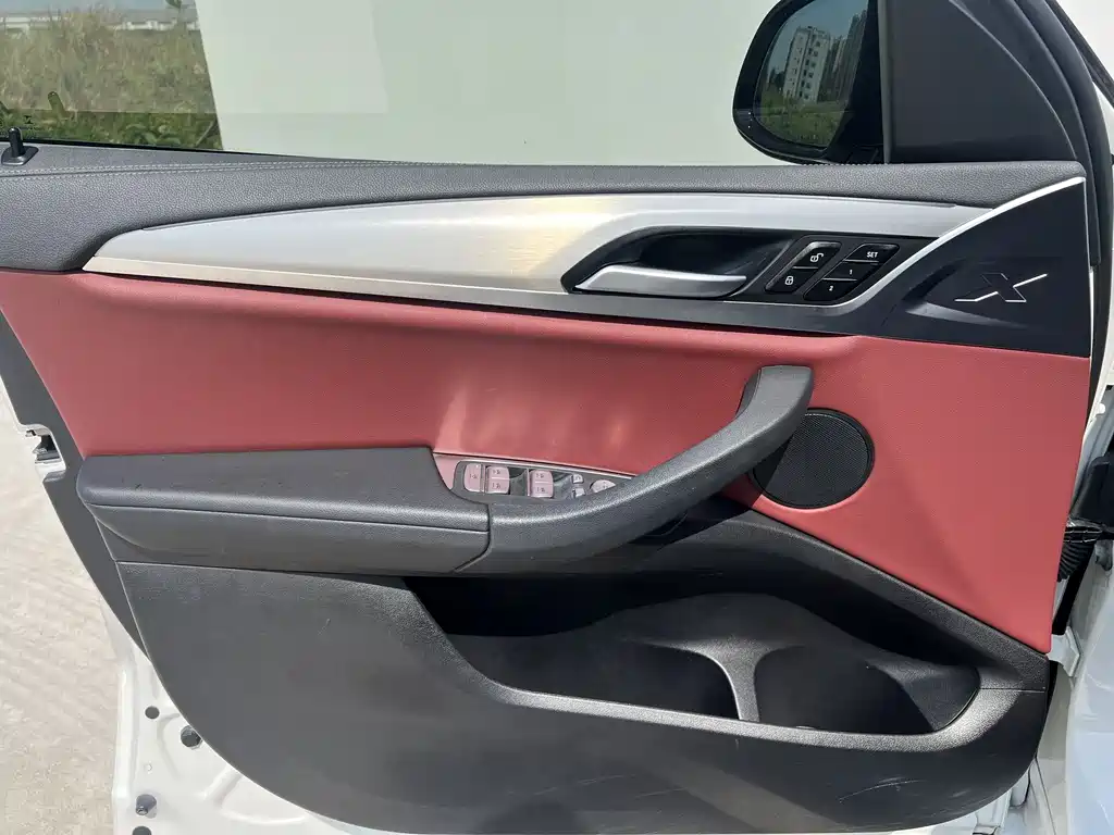 BMW X4 2022 — фото 10