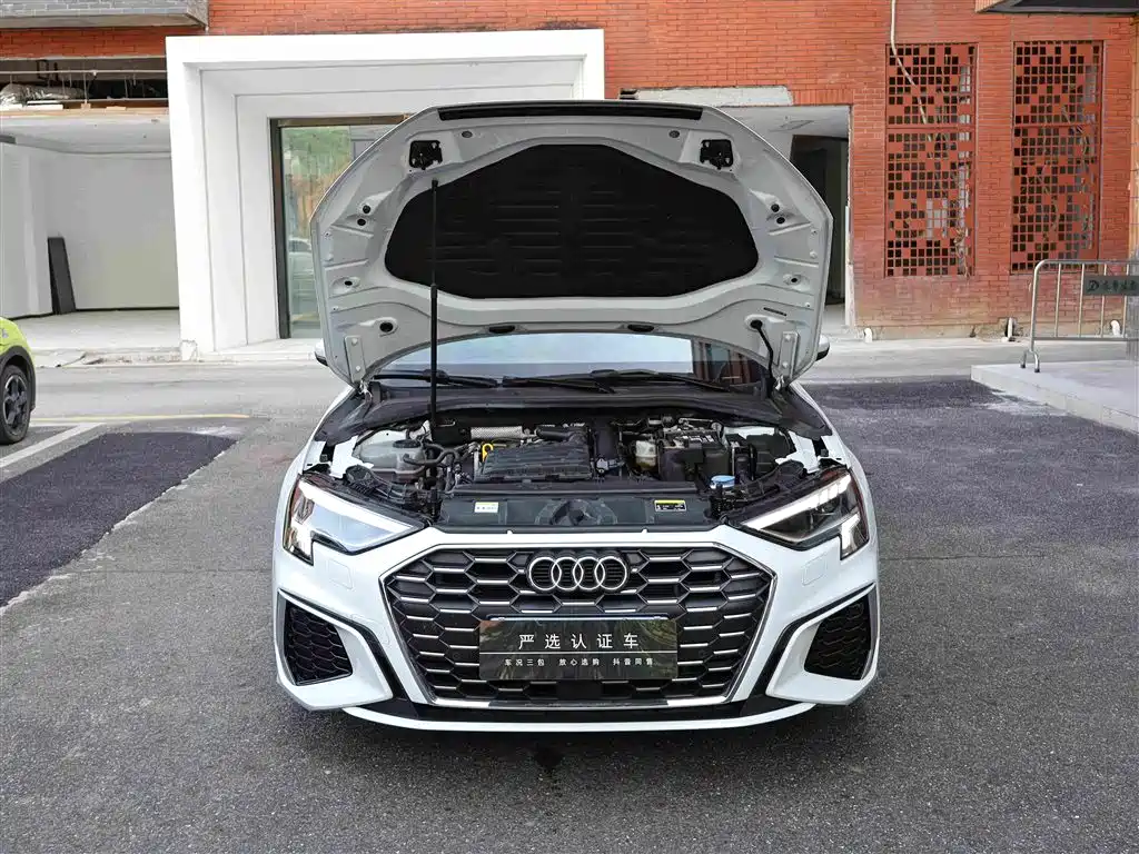 Audi A3 2024 — фото 14