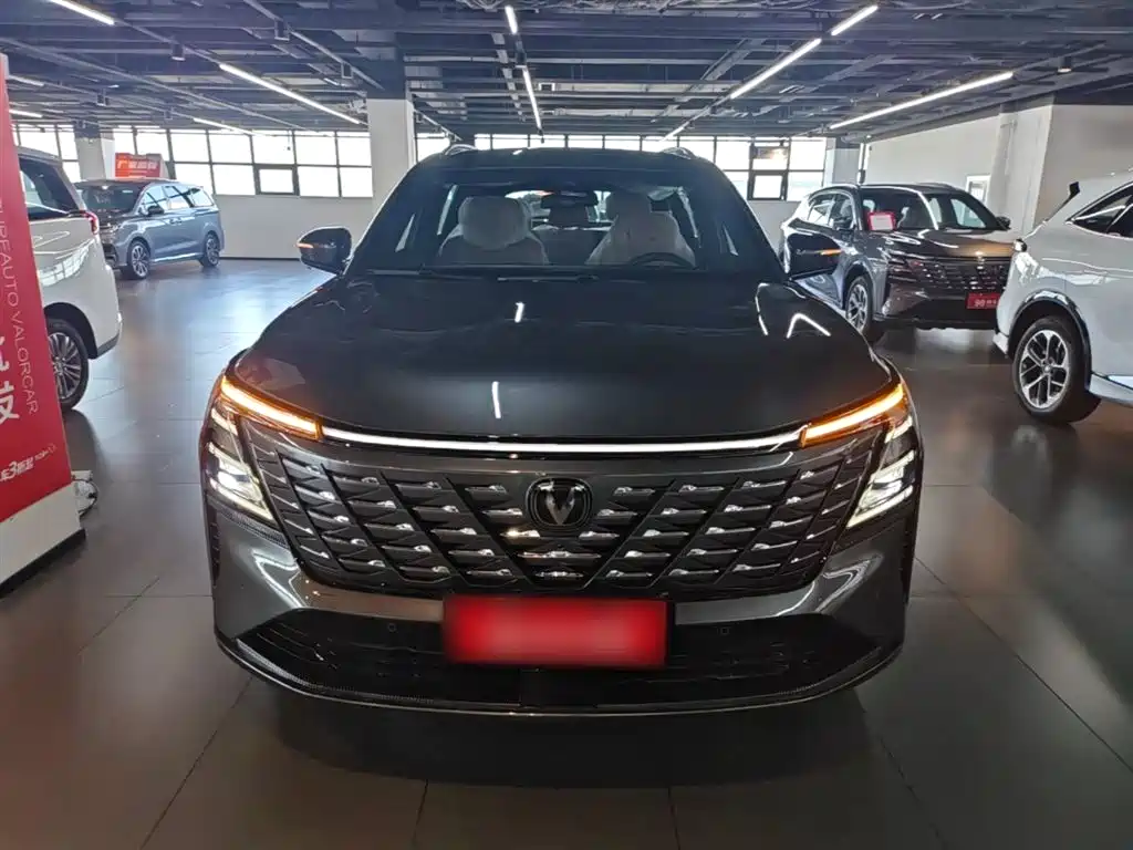 Changan CS75 PLUS 2026 — фото 3