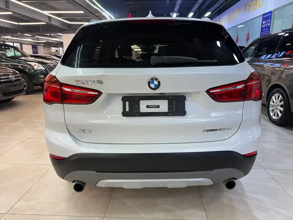 BMW X1 2019 — фото 8