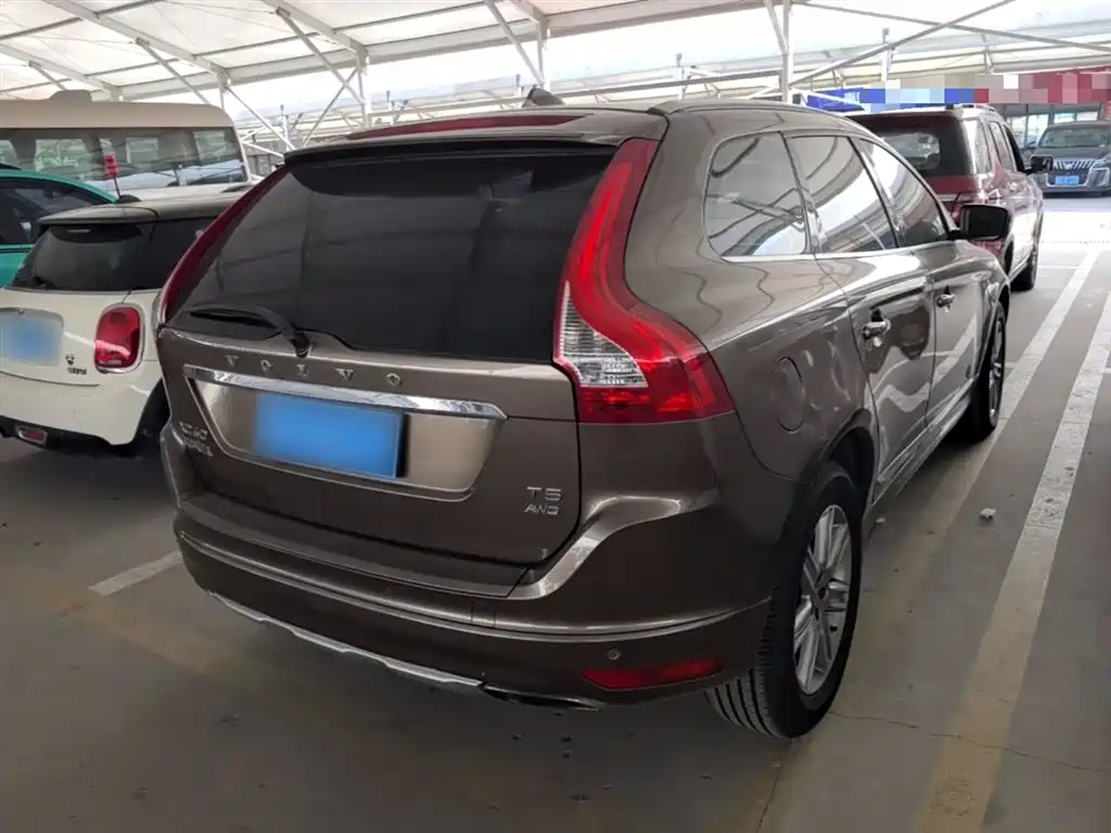 Volvo XC60 2015 — фото 7