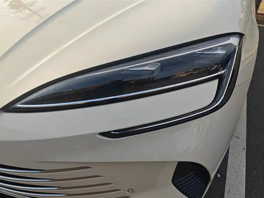 BYD Seal 07 DM-i 2025 — фото 5
