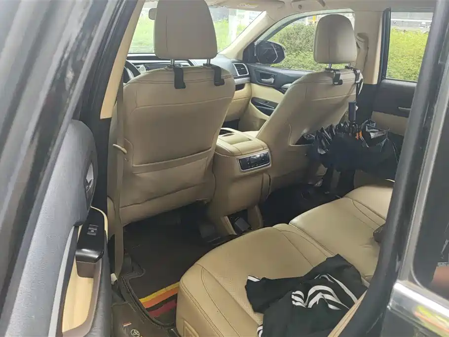 Toyota Highlander 2020 — фото 11