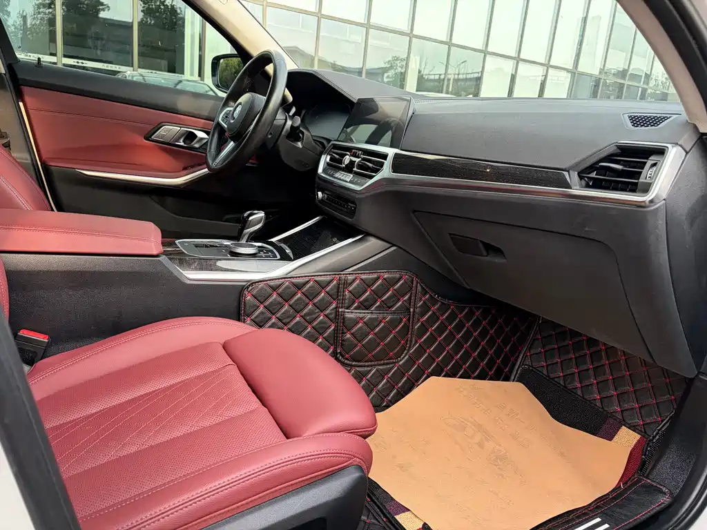 BMW 3 Series 2022 — фото 13
