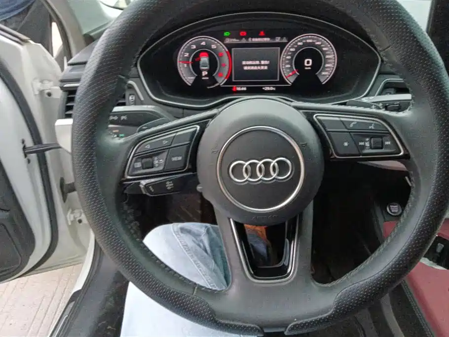 Audi A4L 2020 — фото 15