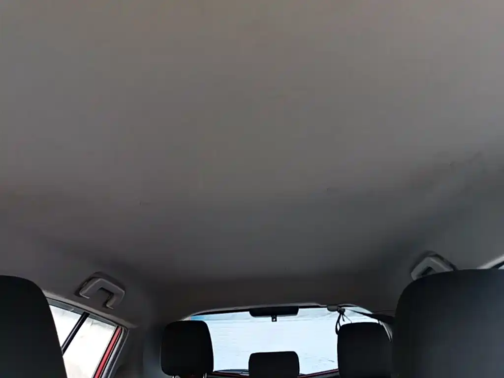 Toyota Yaris L 2019 — фото 18