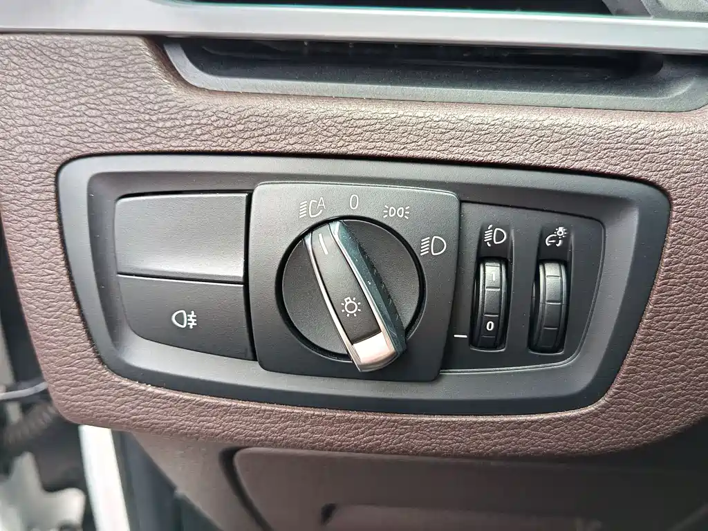 BMW X1 2022 — фото 12