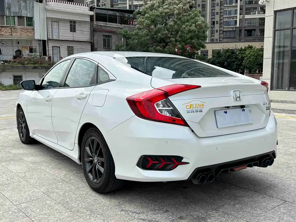 Honda Civic 2020 — фото 9