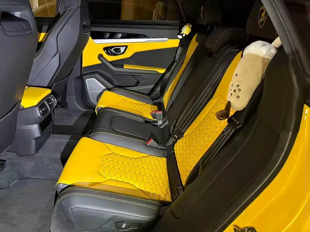 Lamborghini Urus 2021