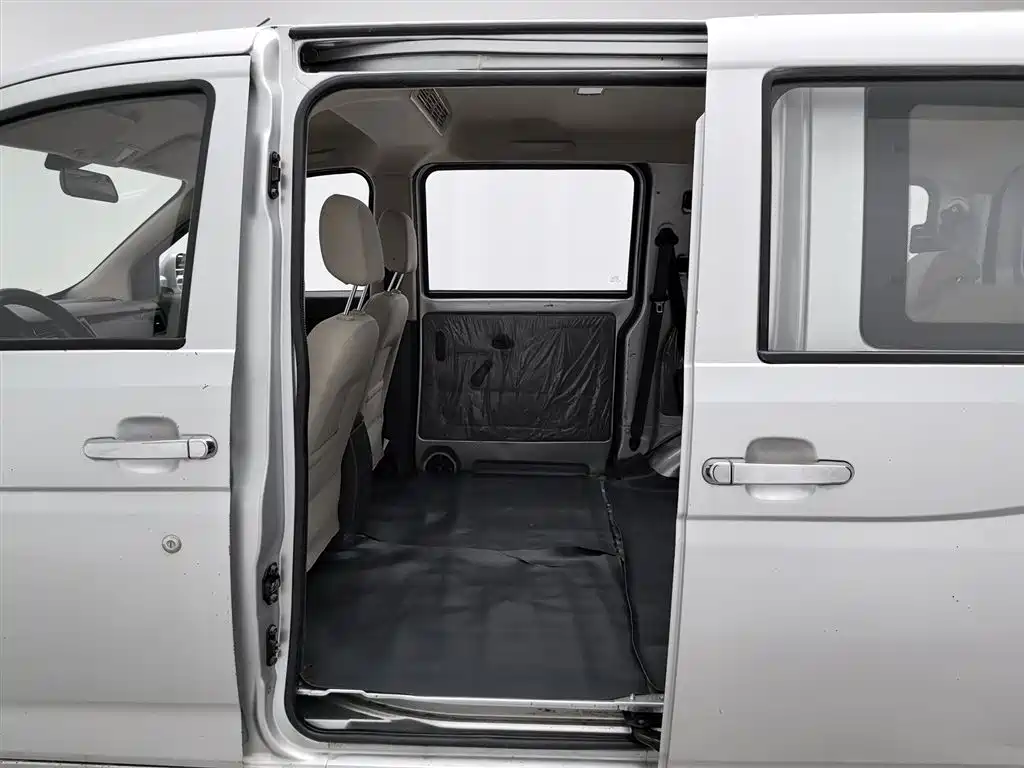 Wuling Rongguang V 2016 — фото 15