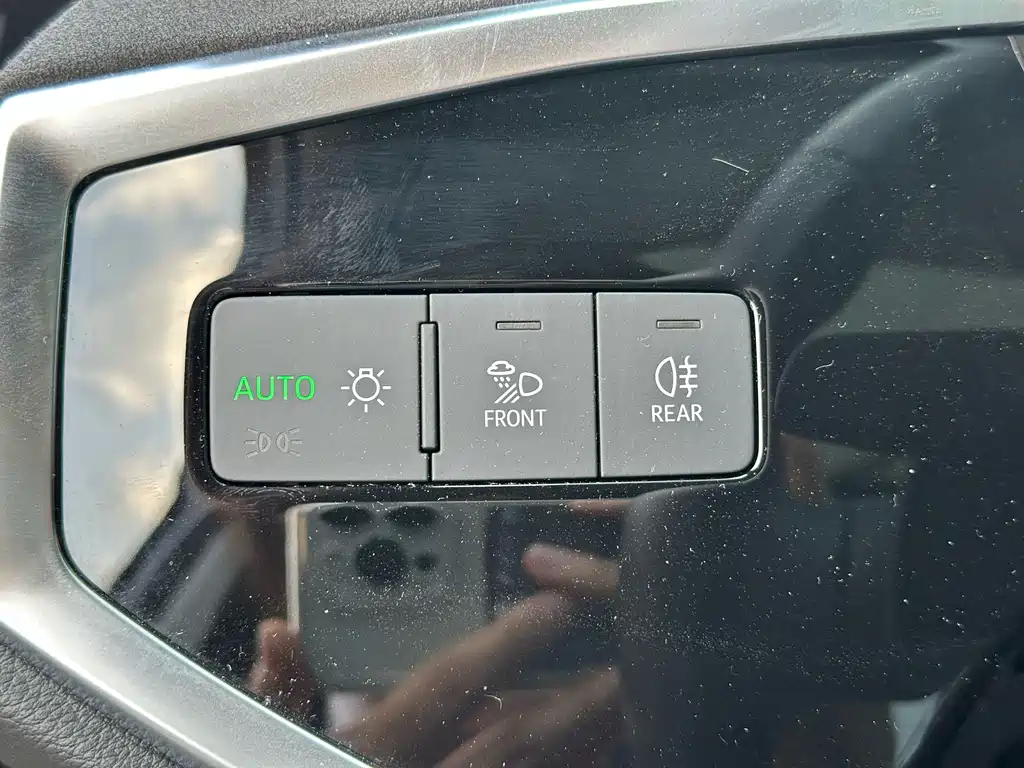 Audi Q3 2023 — фото 15