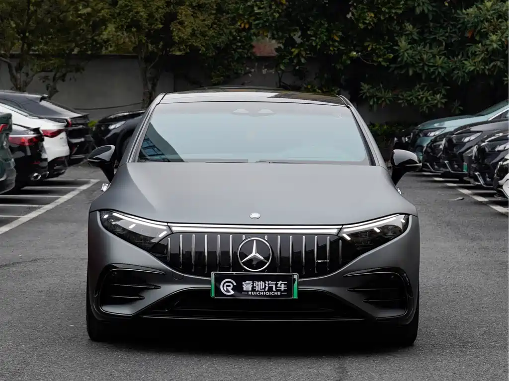 Mercedes-Benz EQS AMG 2024 — фото 2