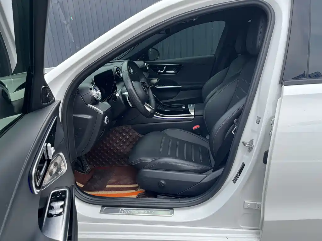 Mercedes-Benz C-Class 2022