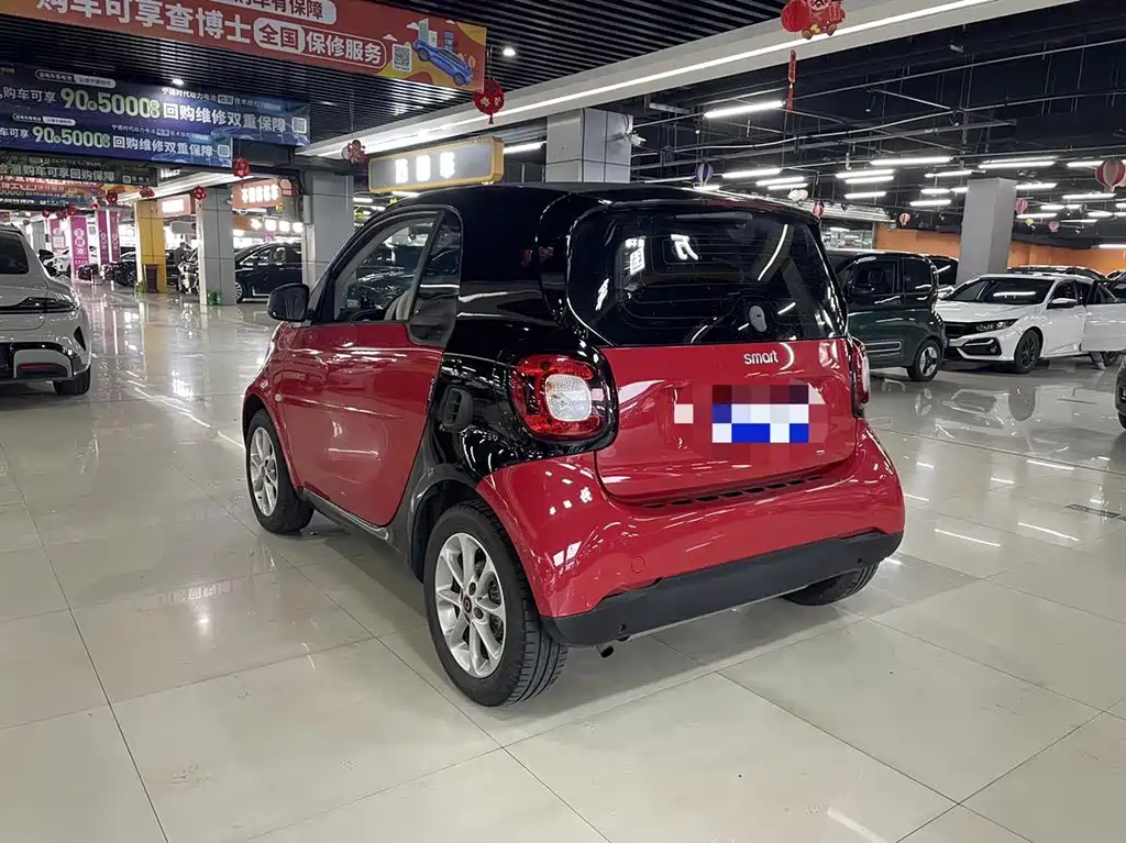 smart Fortwo 2018 — фото 5