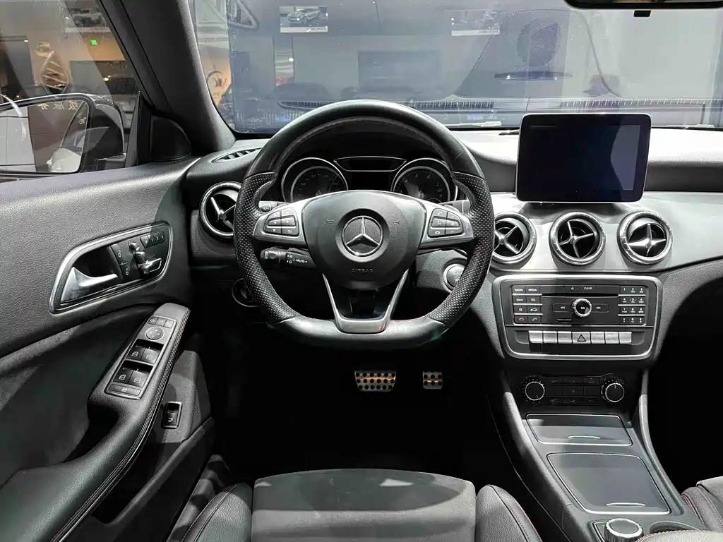 Mercedes-Benz CLA 2017 — фото 8