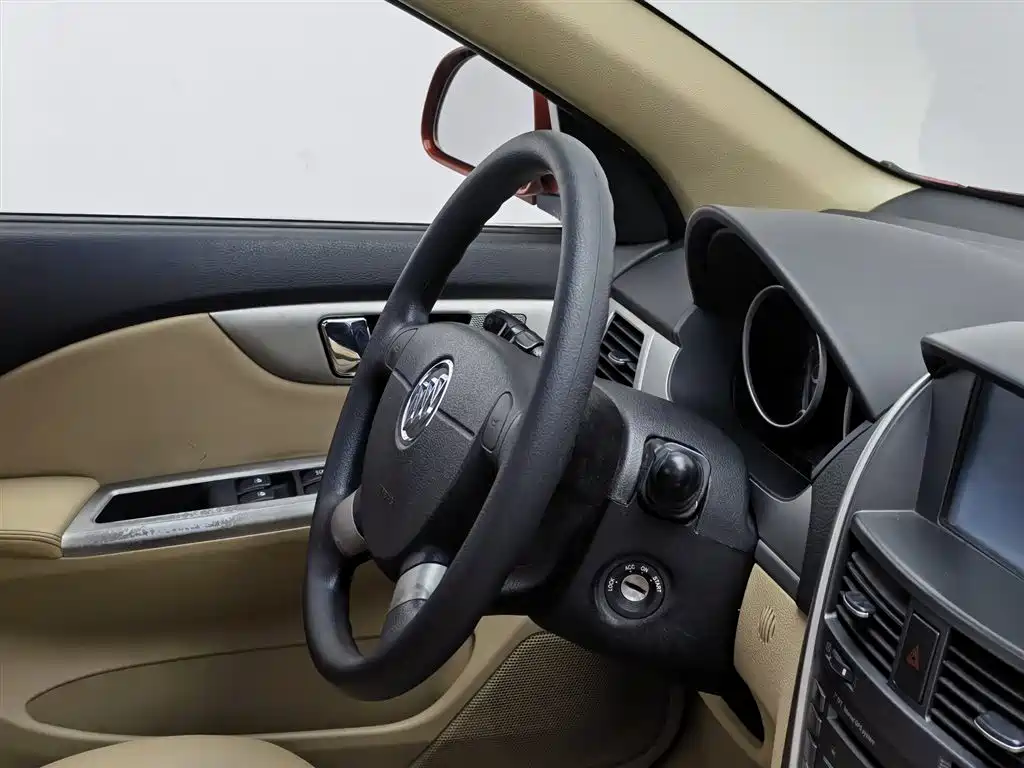 Buick Excelle 2013 — фото 22
